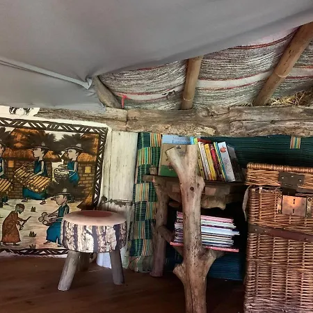 Maison De Hobbit Layenie Sous Les Etoiles Bajamont